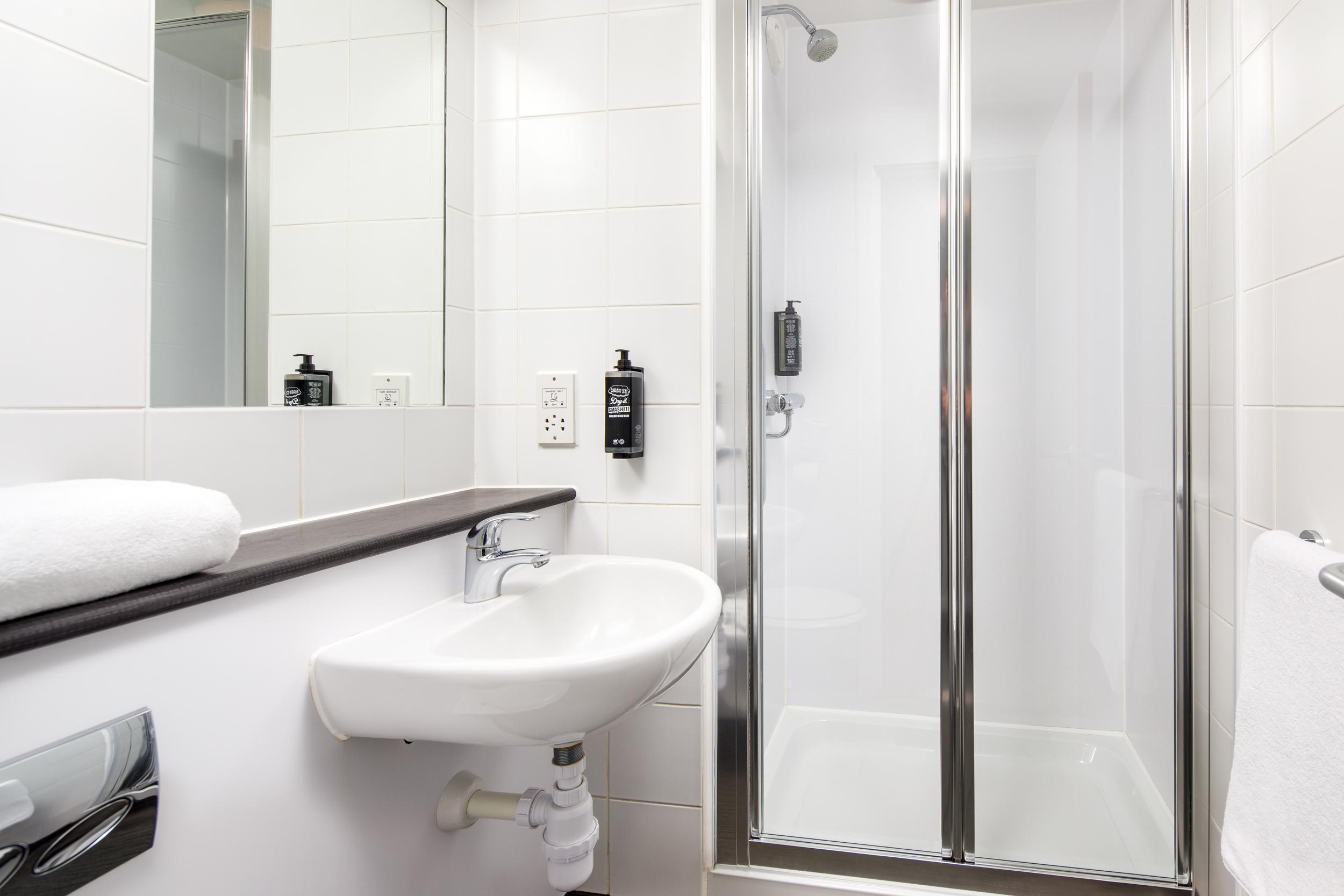 Cranford Ibis Budget London Heathrow Central מראה חיצוני תמונה