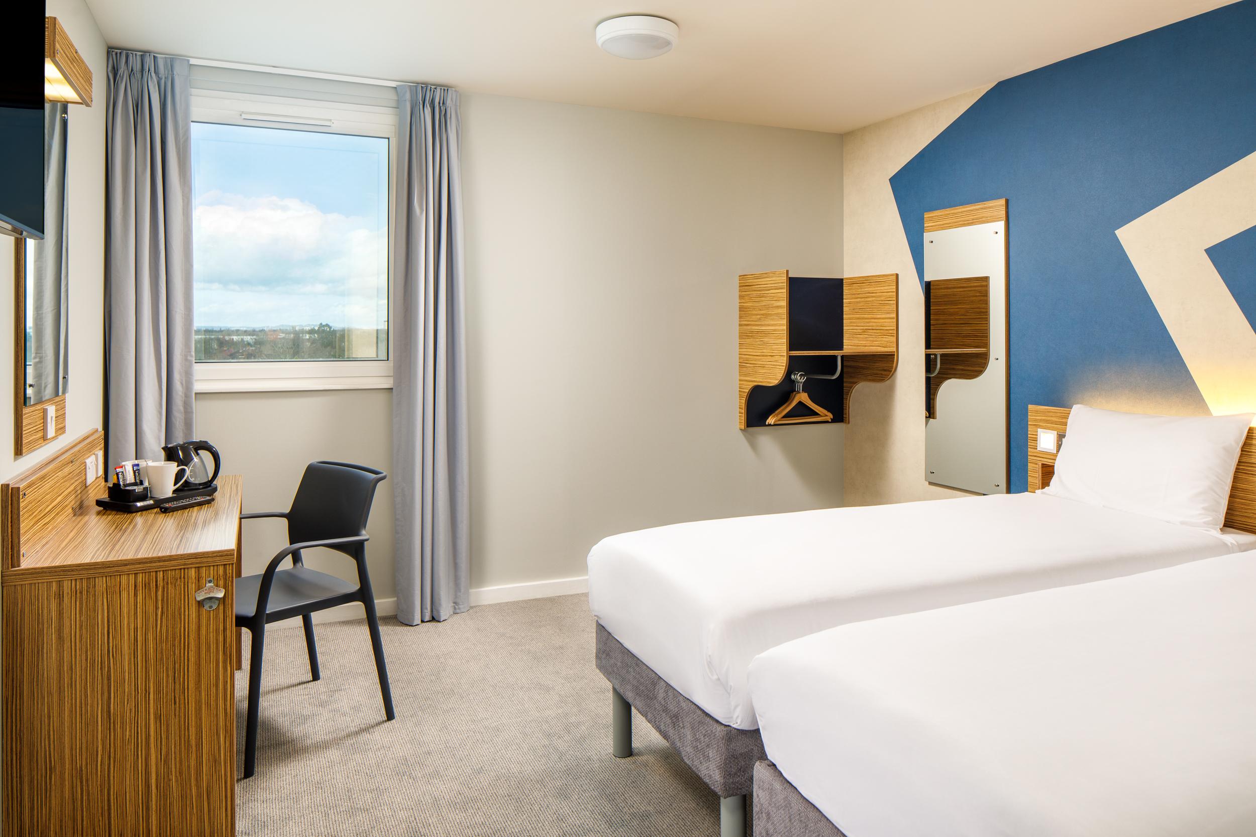 Cranford Ibis Budget London Heathrow Central מראה חיצוני תמונה