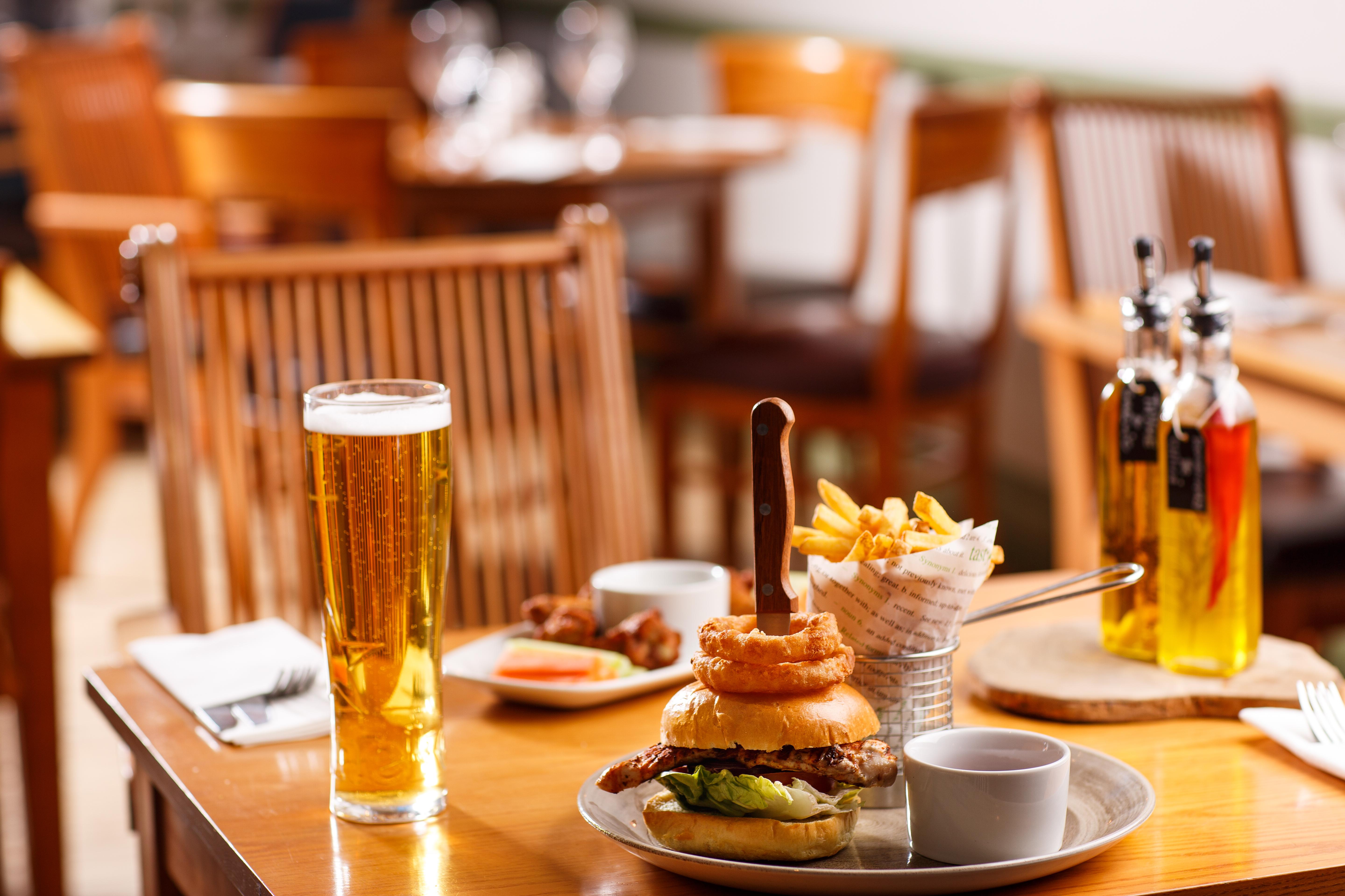 Cranford Ibis Budget London Heathrow Central מראה חיצוני תמונה